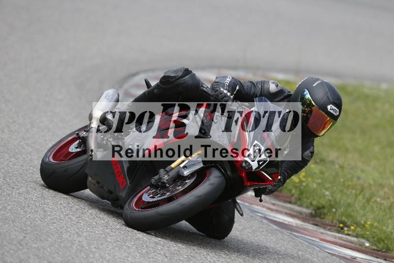 /22 06.06.2025 DISCOVER the BIKE ADR/Race 3 rot/34
